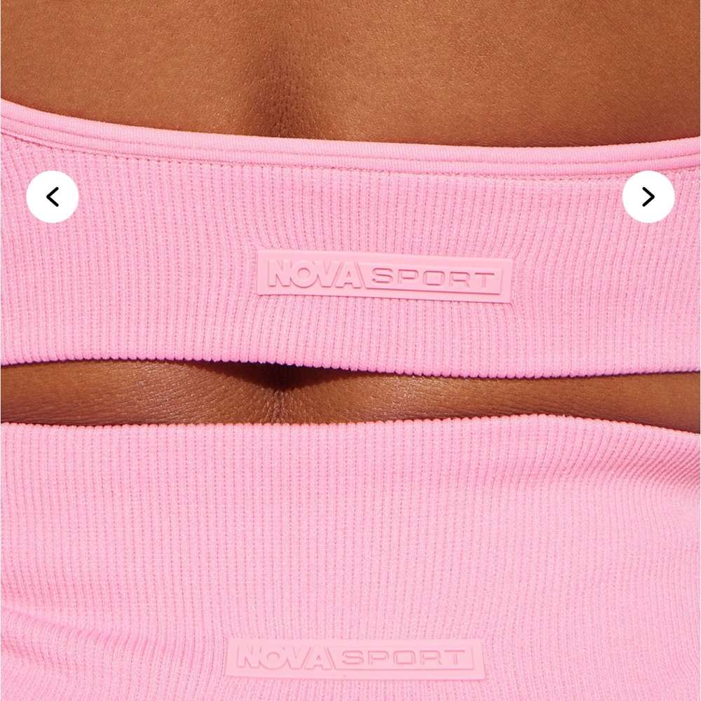 Beach Body Effortless Seamless Sports Bra and Yoga Pants Set - Picture 4 of 8